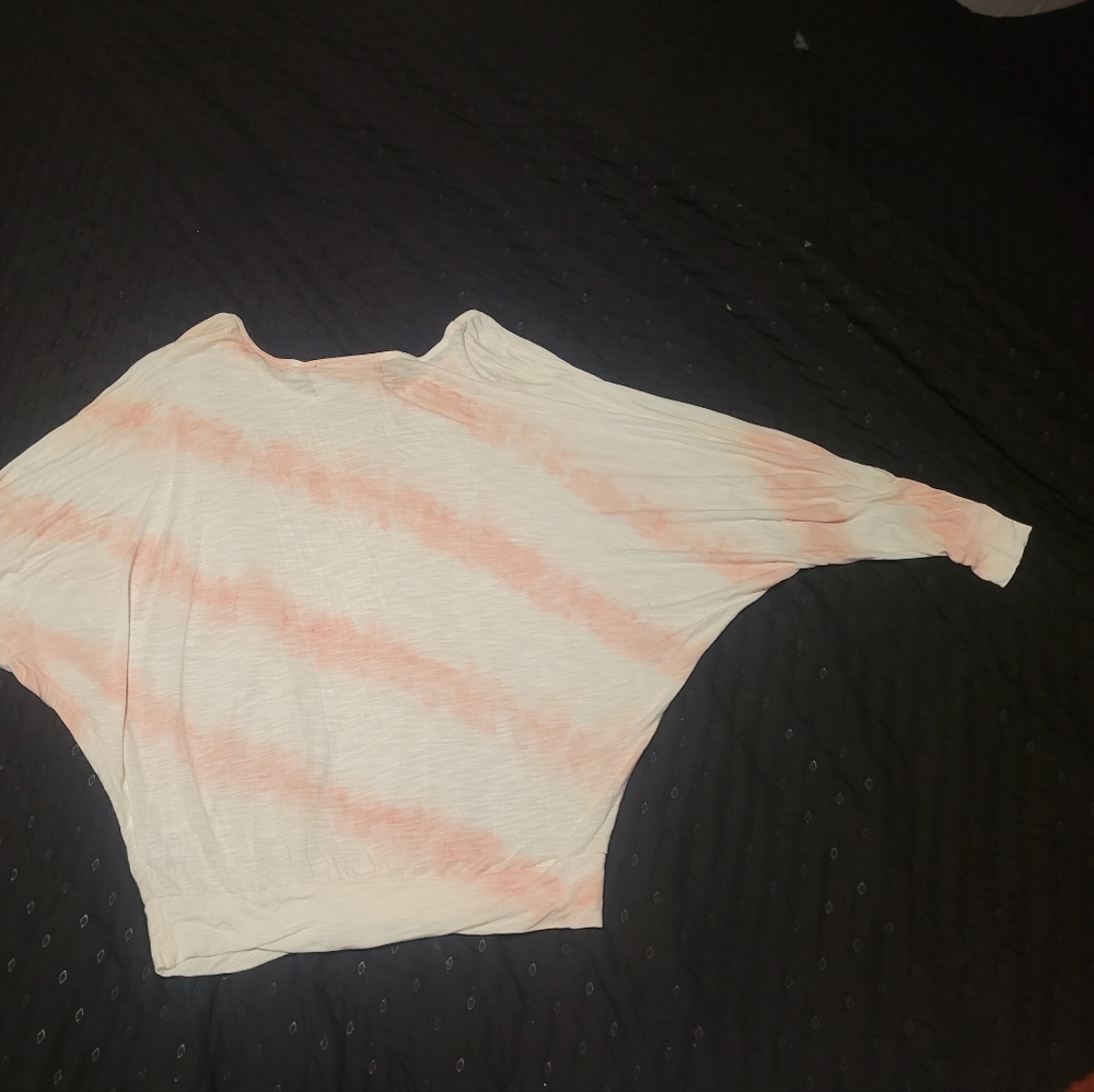 NWOT! Young Fabulous & Broke Oversized extra small Top For Women